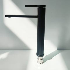 mv397 Minwei Premium Choice Stylish Round Black Stainless Steel Kitchen Sink Tap - Durable for Everyday Wash - Beijing Minwei International Technology Co., Ltd.