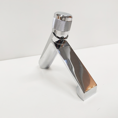 MV02210 Minwei Basin Faucet Brass Chrome Finish Round Top Handle Irregular 360° Rotating Single Hole Tap - Beijing Minwei International Technology Co., Ltd.
